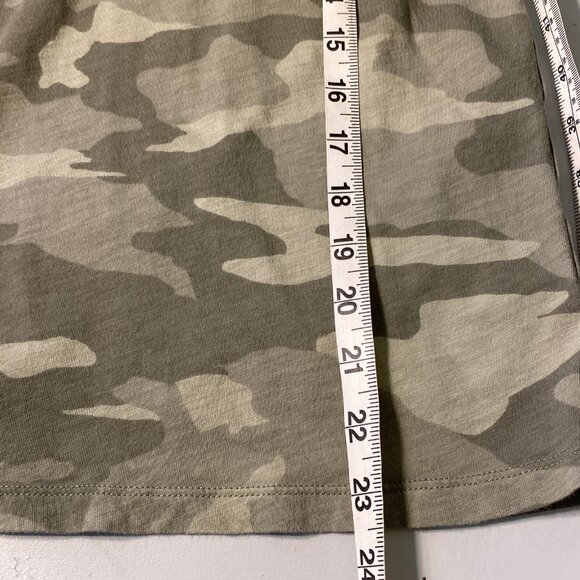 Athleta Green Camo Camouflage T-Shirt Crew Neck Short Cap Sleeve Women's Sz S - Picture 8 of 8